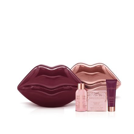 BAYLIS & HARDING CRANBERRY MARTIN LIP SHAPED Подаръчен комплект Гланц за устни 12мл + Душ крем 30мл + Сапун 40г + Сувенирна кутия
