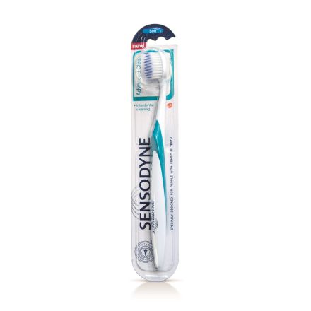 SENSODYNE ADVANCED CLEAN SOFT Четка за зъби, 1 бр.