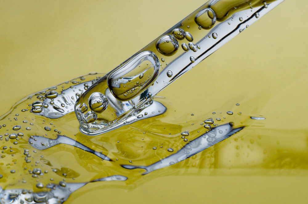 Какви са ползите от щраусовата мас?